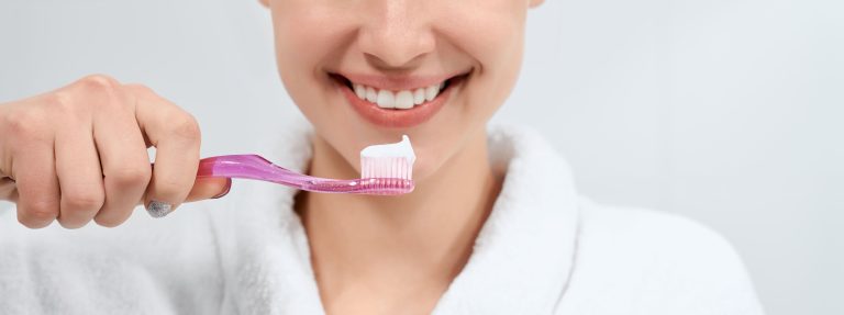 Guide to Maintaining Healthy Teeth and Gums